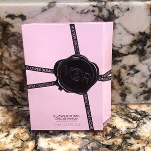 Viktor & Rolf V&R Flowerbomb Sample Vial Spray Card